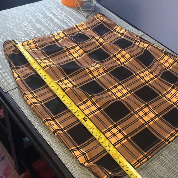 #76 NWOT Yellow Plaid Mini Skirt - Picture 10 of 14